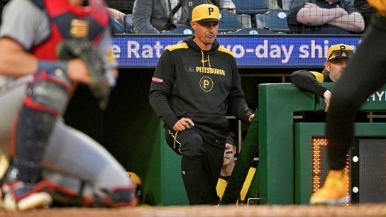 Kelly debut sees Pirates snap seven-game slide taken on the North Shore. Photo by JUSTIN BERL / GETTY